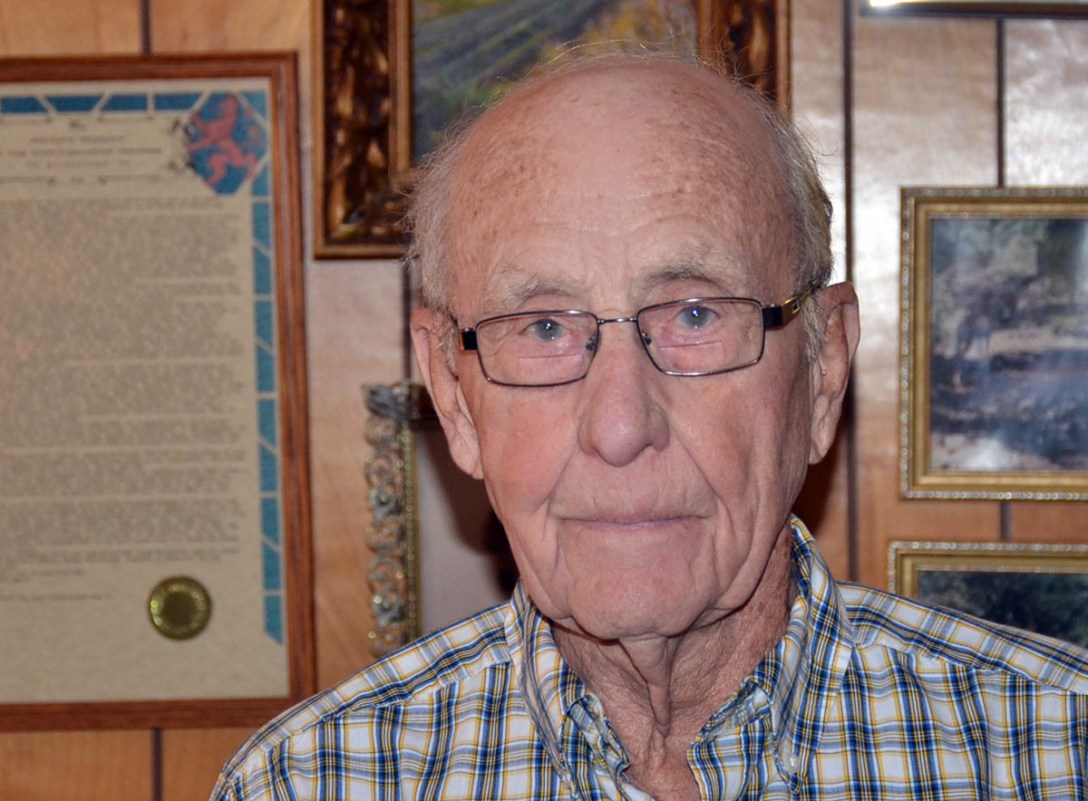 Clarence Henderson(nottoned)