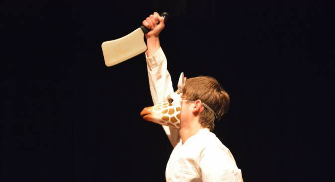 one_acts-giraffe2